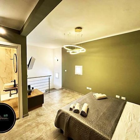 Addauru Luxury Apartment Carini Esterno foto